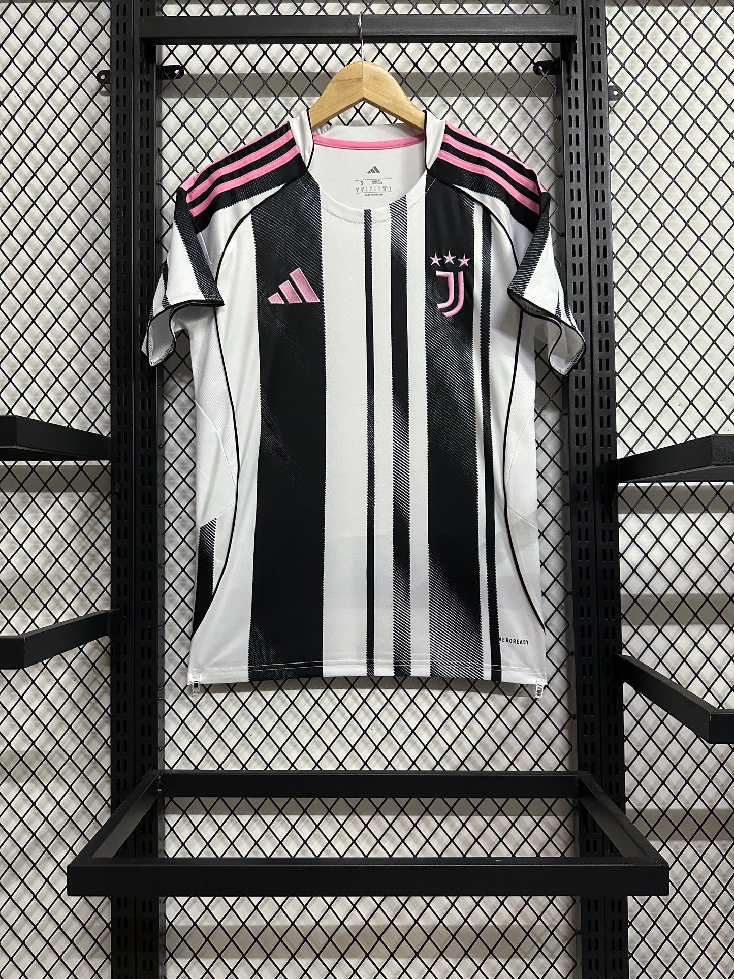 Juventus 25/26 home kit