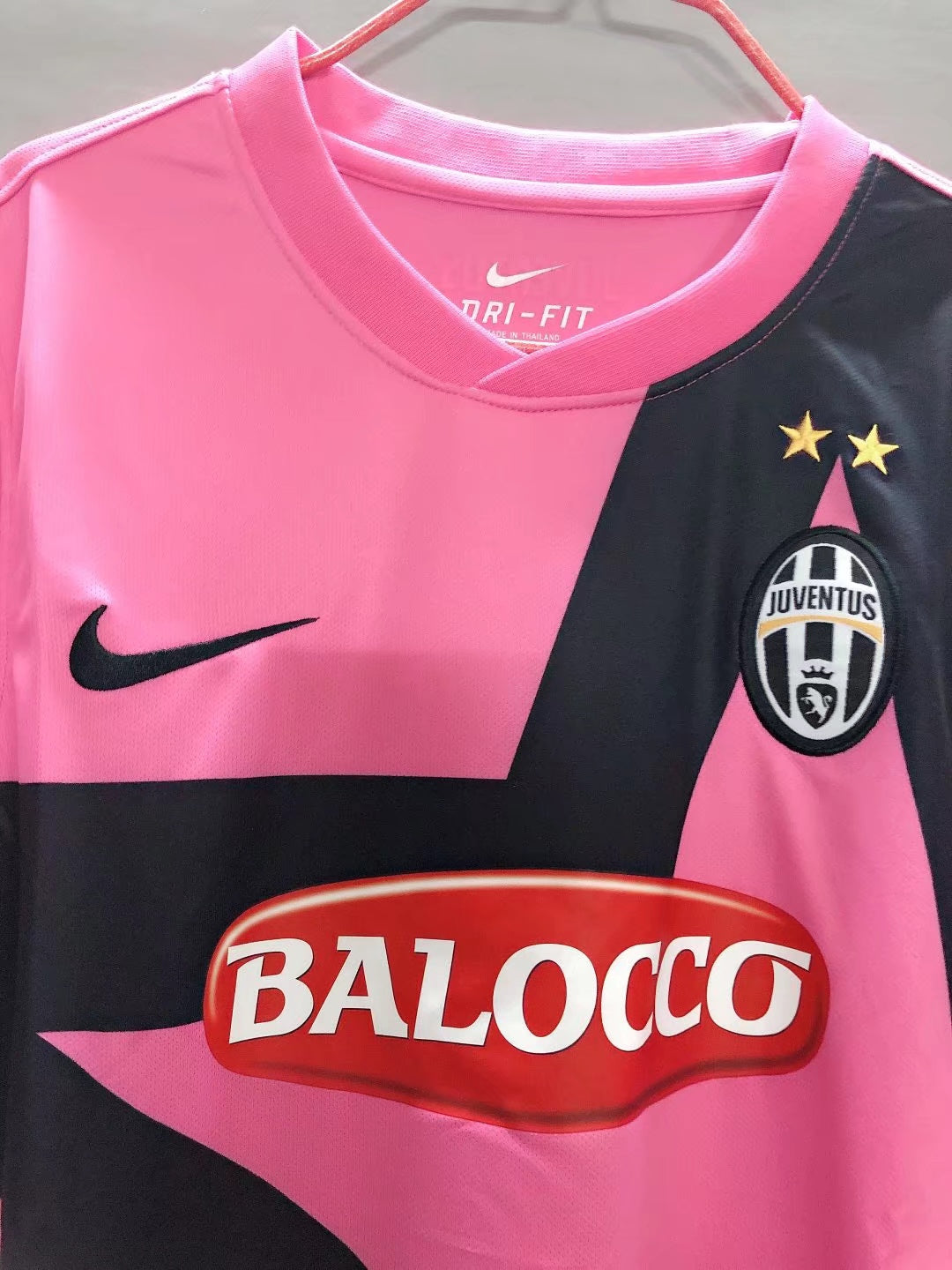 Juventus 11/12 away shirt