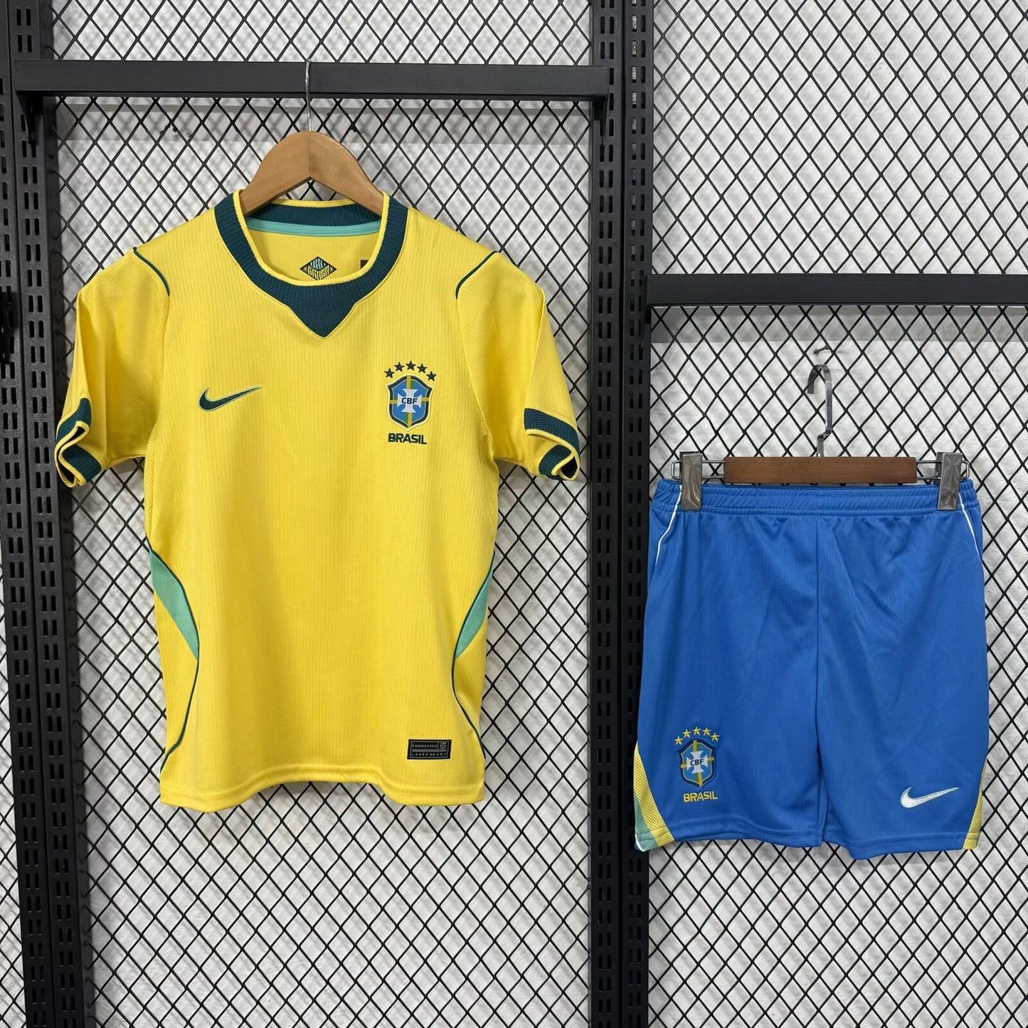 Brazil kids home shirt 26/27