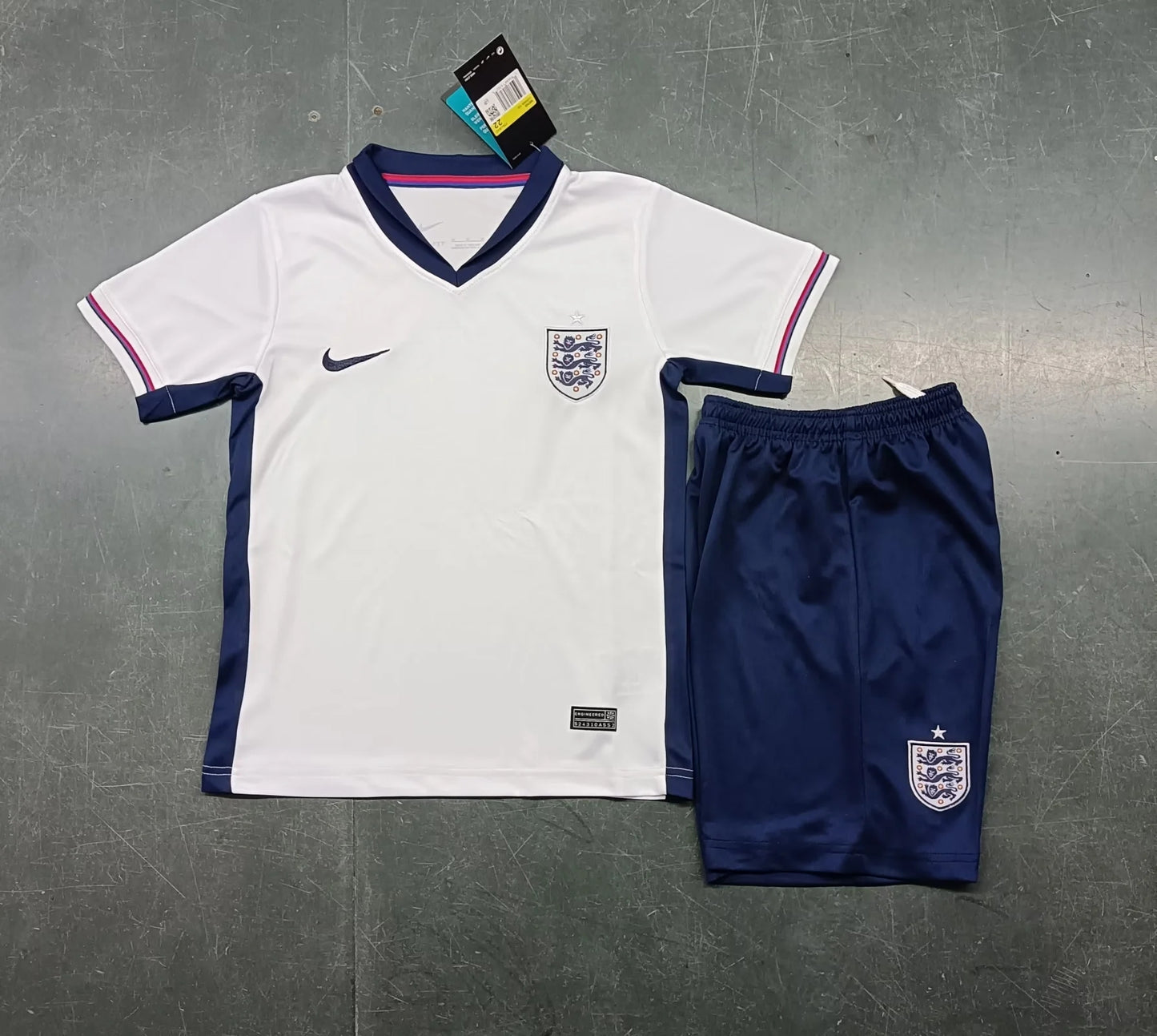 England kids home shirt 24/25