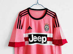 Juventus 15/16 away shirt