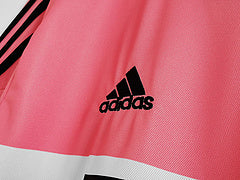 Juventus 15/16 away shirt